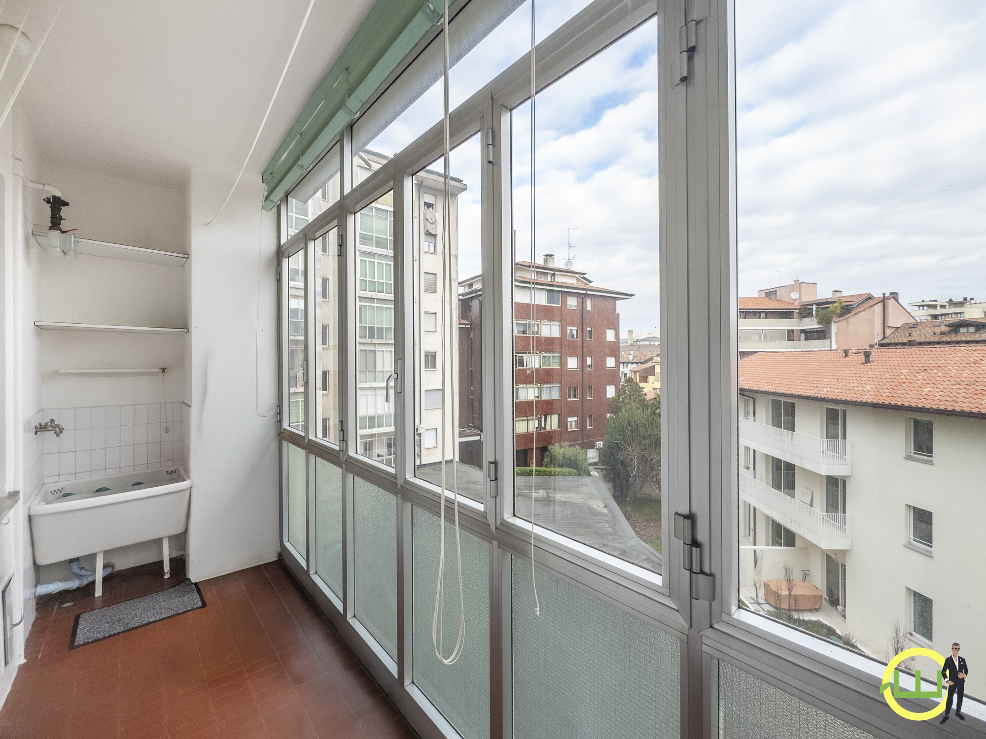 Media numero 17 di UDINE AMPIO BICAMERE IN VIALE GIACOMO LEOPARDI