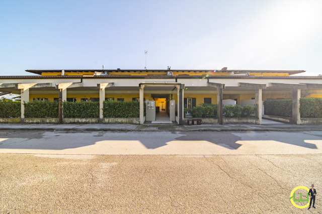 Media numero 18 di CURATO MINIAPPARTAMENTO OTTIMO PER INVESTIMENTO!