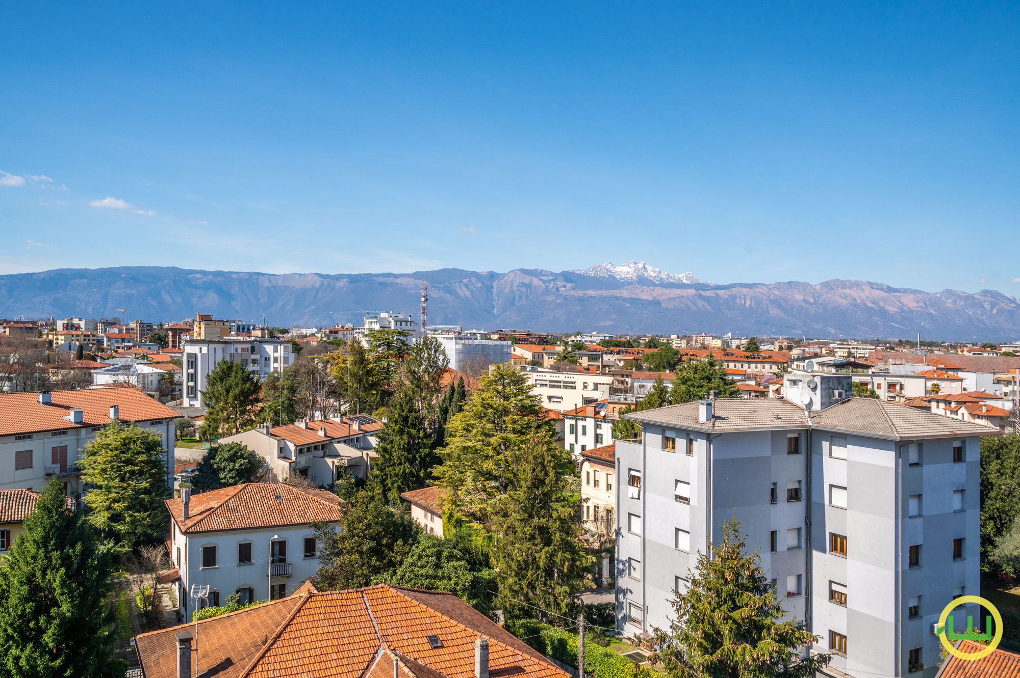 Media numero 24 di GRAZIOSO APPARTAMENTO BICAMERE CON VISTA MOZZAFIATO A PORDENONE