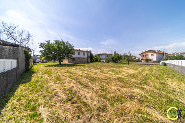 Media numero 26 di 2 APPARTAMENTI IN VILLA BIFAMILIARE A SAN GIOVANNI AL NATISONE