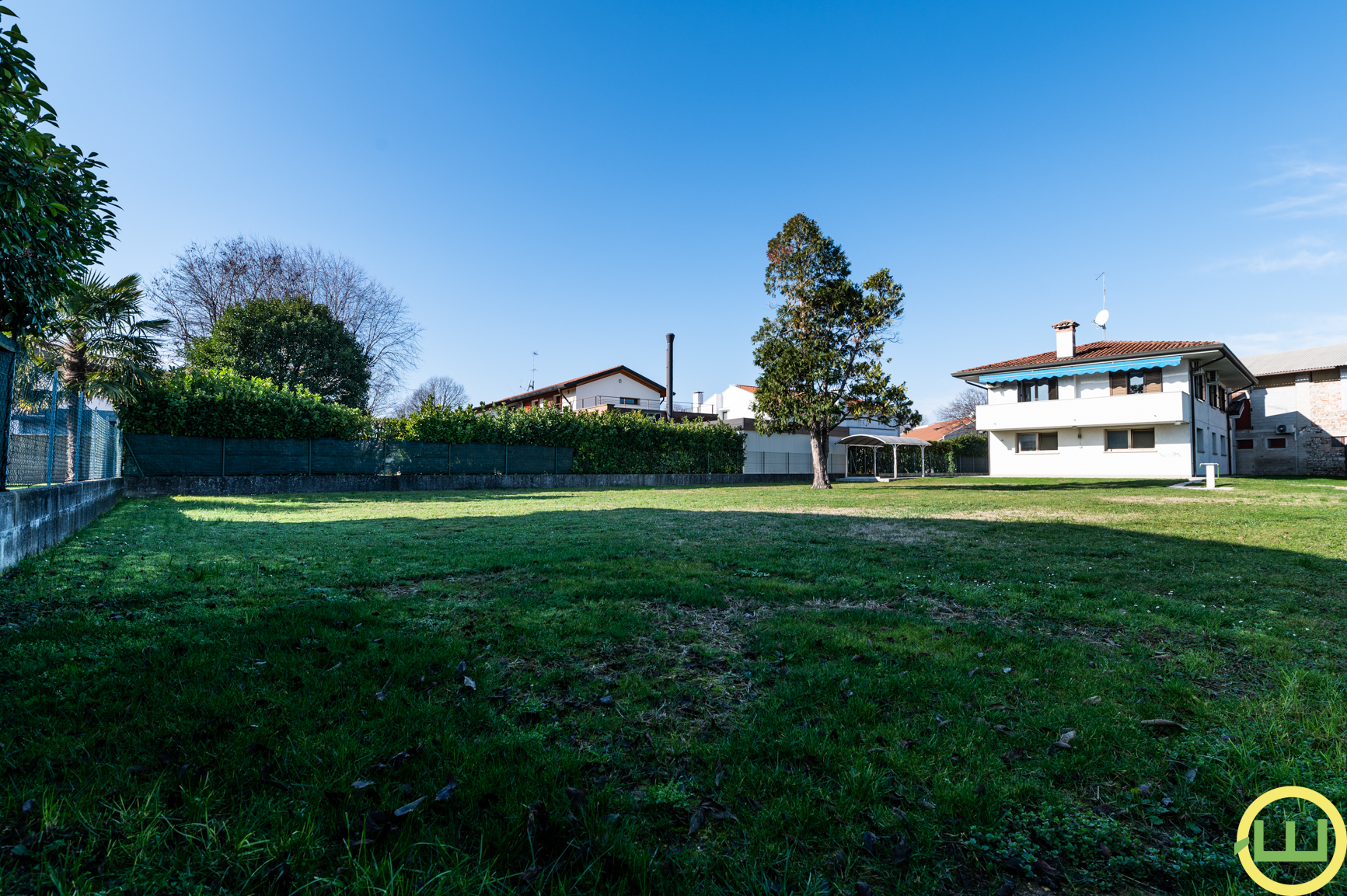 Media numero 5 di CODROIPO ARIOSA VILLA TRICAMERE E BISERVIZI CON AMPIO GIARDINO